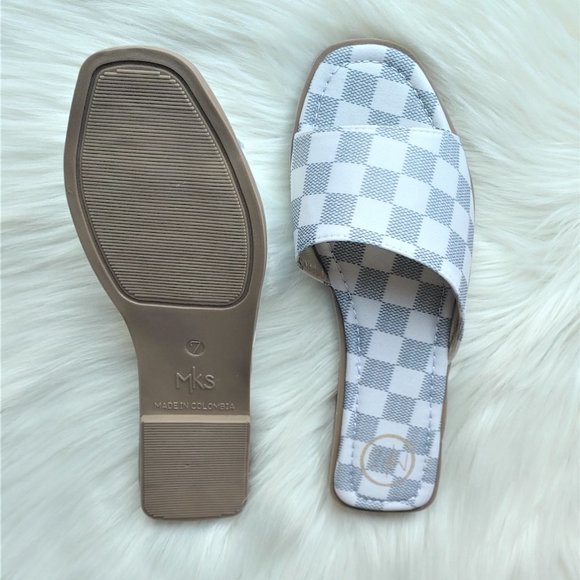 𝔹𝕆𝔾𝕆  Grey Checker Vegan Leather Slide Sandals - Picture 6 of 7